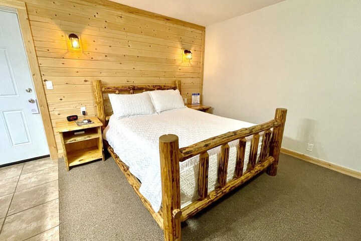 Room 10 of 23