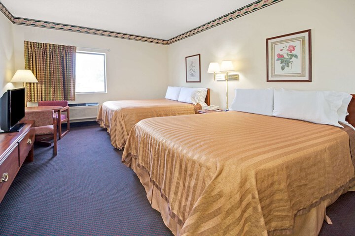 Room 9 of 22