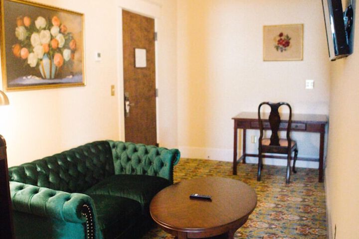 Room 38 of 47