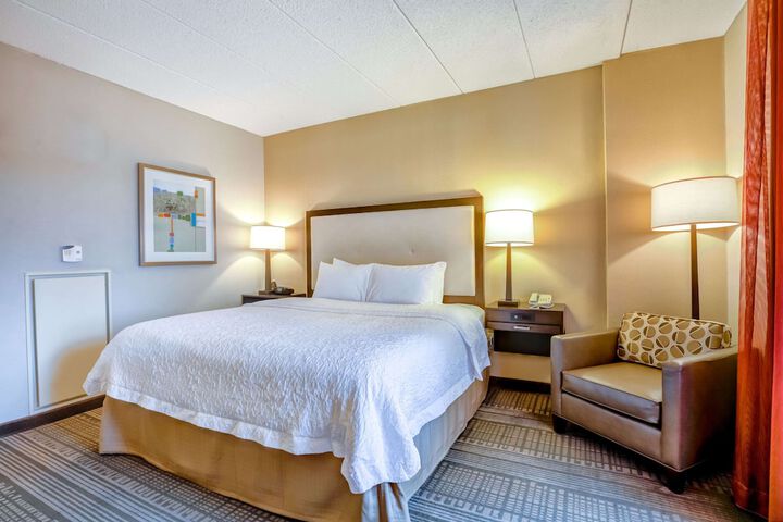 Hampton Inn Boston - Norwood