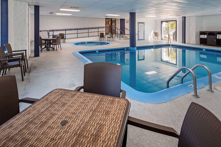 Pool 4 of 31