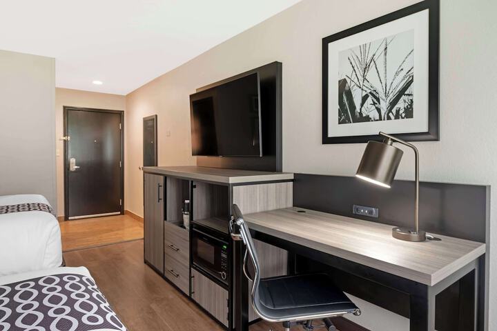 Best Western Plus Greenwood / Indy South Inn