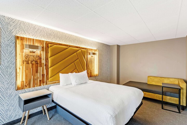 The Wander Hotel a Ramada by Wyndham Deals - Gatlinburg TN