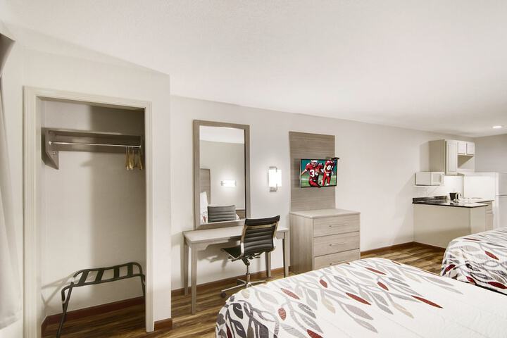 Room 22 of 42