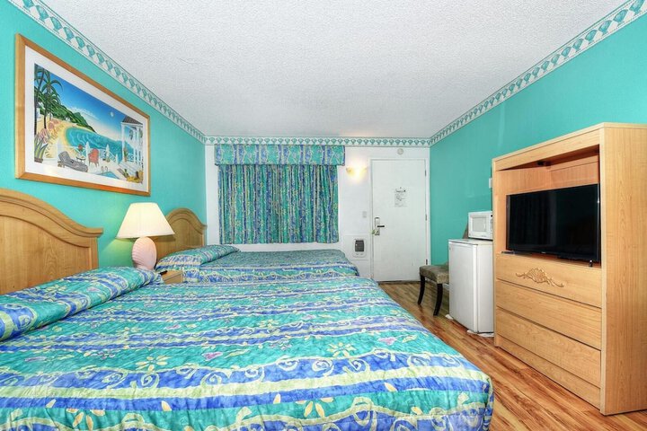 Room 14 of 37