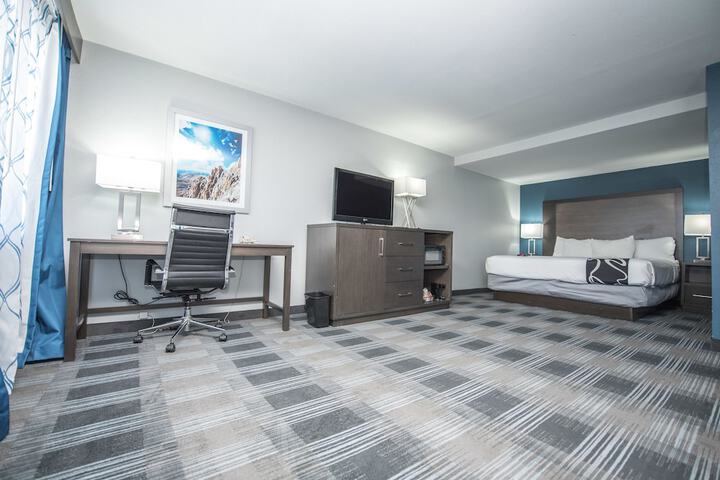 Room 22 of 61