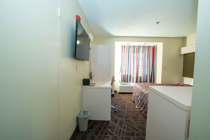 Room 31 of 42