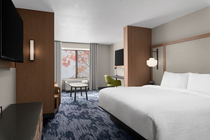 Room 21 of 42