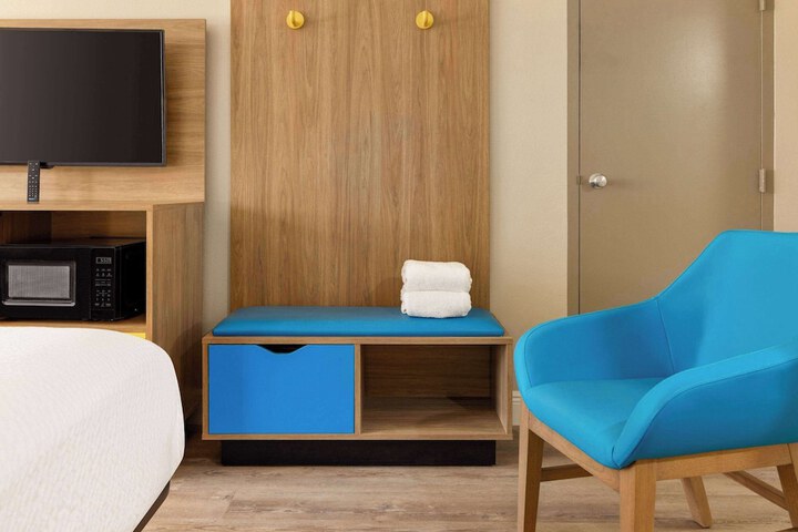 Days Inn by Wyndham McComb MS