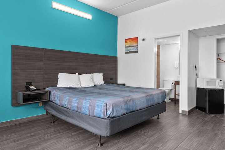 Room 44 of 56