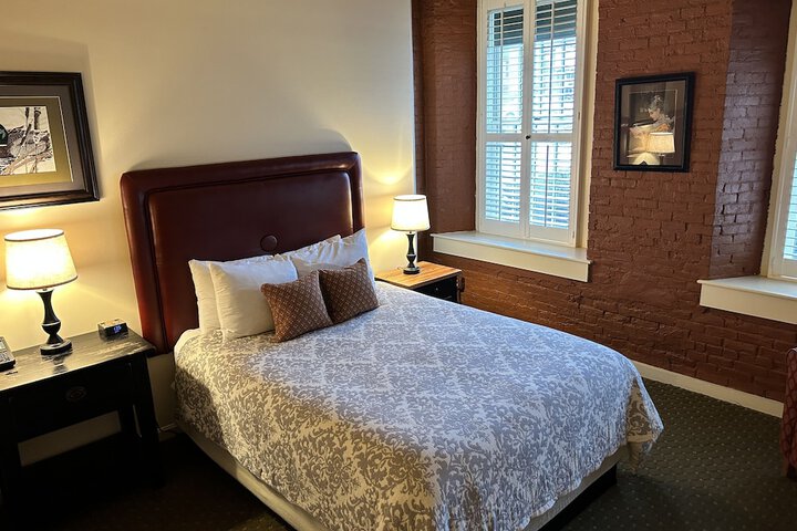 Room 62 of 128