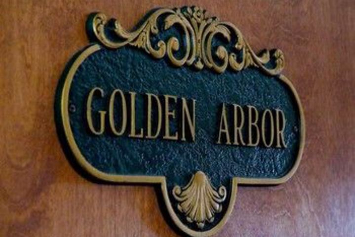 Arbor Hill Inn