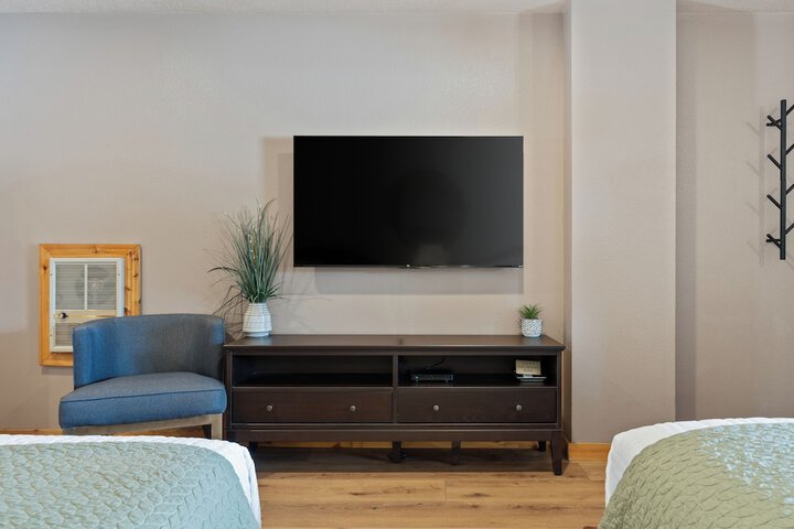 Room 35 of 120