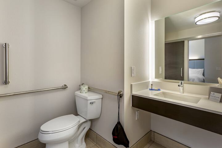 Room 12 of 52