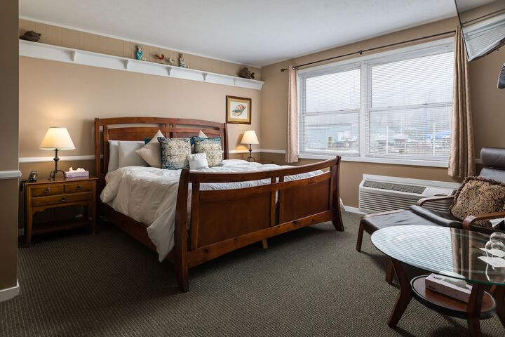 Room 93 of 279