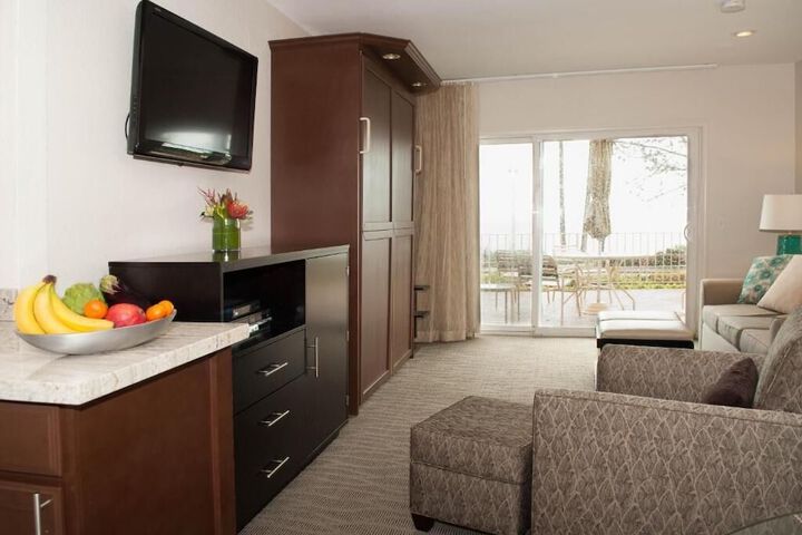 Laguna Shores Studio Suites