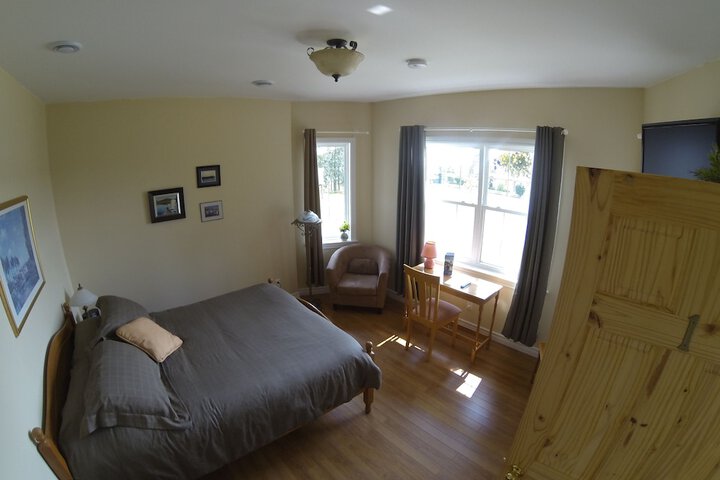 Room 30 of 36