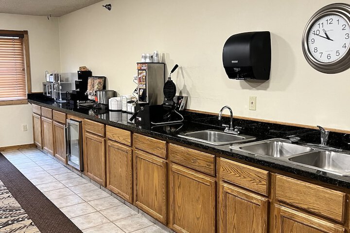 Breakfast/Coffee Service 21 of 23