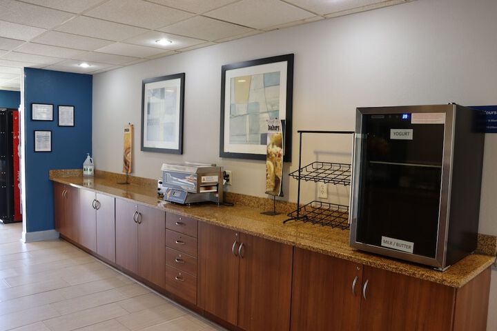 Microtel Inn & Suites by Wyndham Columbus / Near Fort Benning