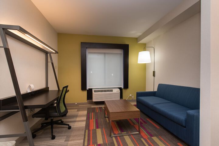 Holiday Inn Express Hotel & Suites in North East (Erie) by IHG
