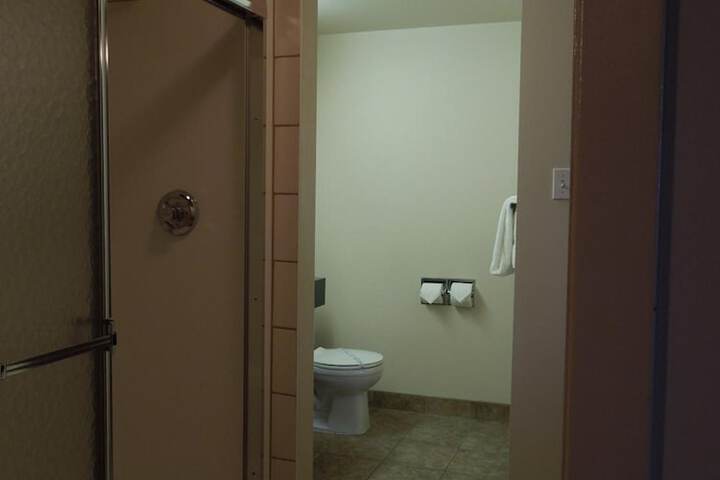Room 33 of 56