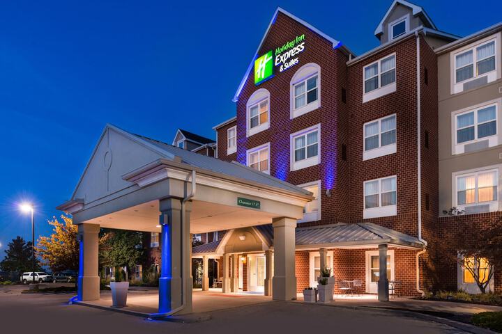 Holiday Inn Express St. Louis West - OFallon by IHG