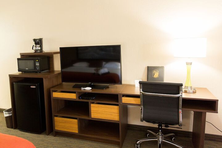 Room 25 of 65