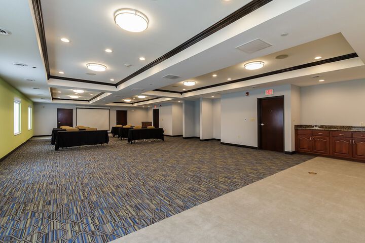 Holiday Inn Express Hotel & Suites South Bend by IHG