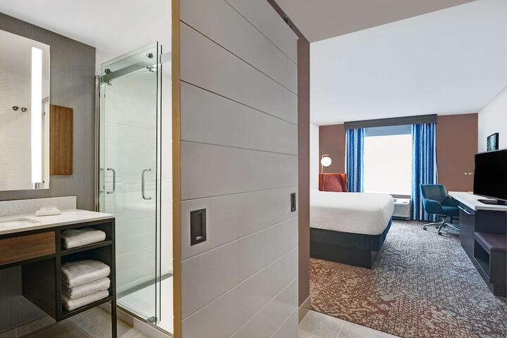 Room 25 of 50