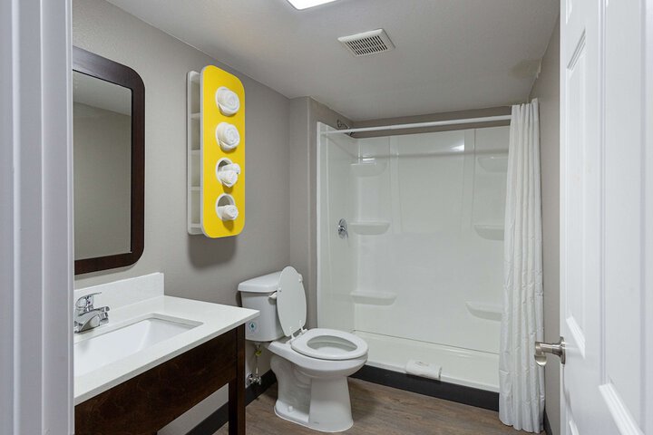Room 15 of 34