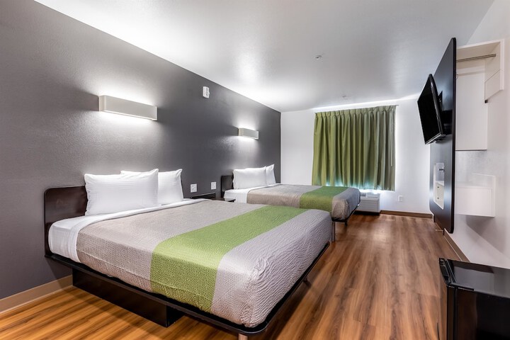 Room 19 of 33