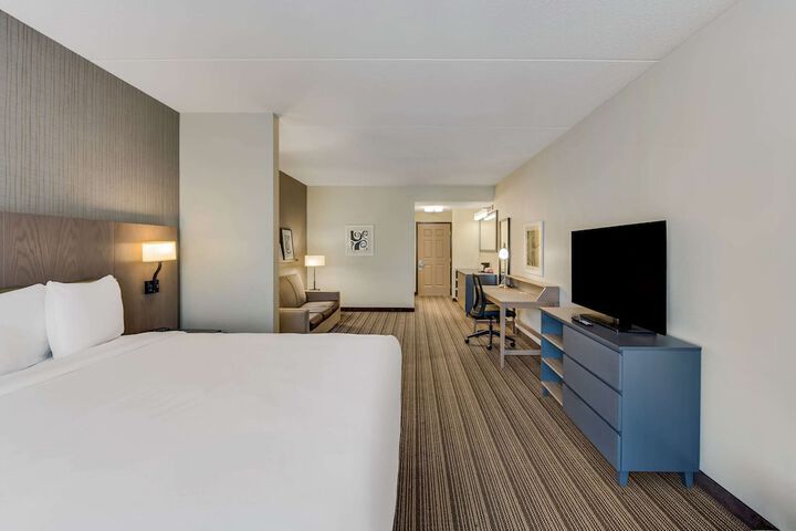 Room 50 of 65