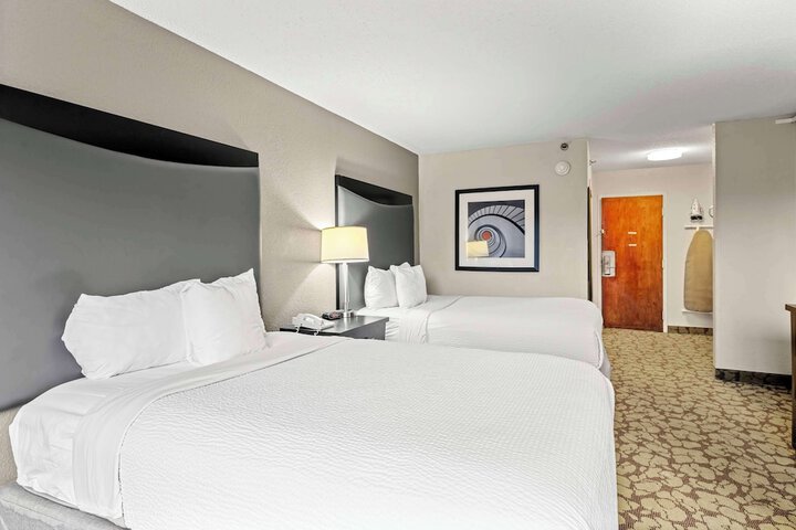 Room 43 of 51