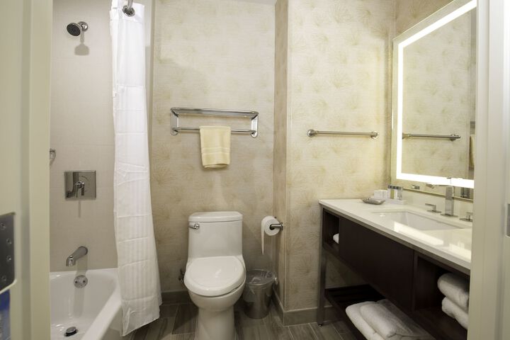 Room 48 of 75