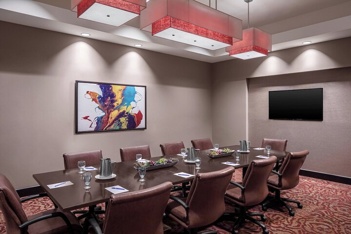 Delta Hotels by Marriott Anaheim Garden Grove