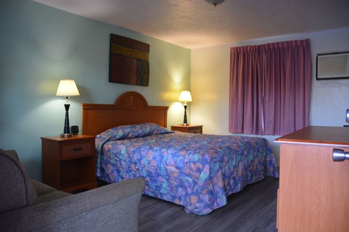 Carriage Inn Motel