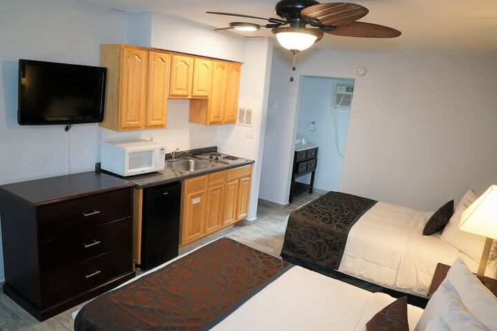 Sunset Beach Hotel