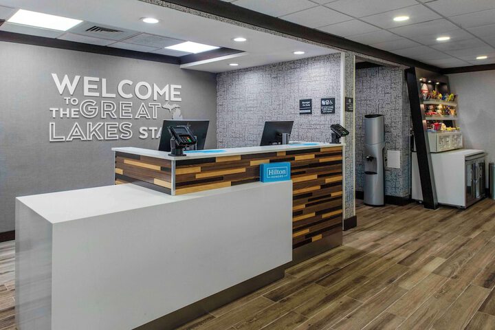 Hampton Inn Detroit / Northville