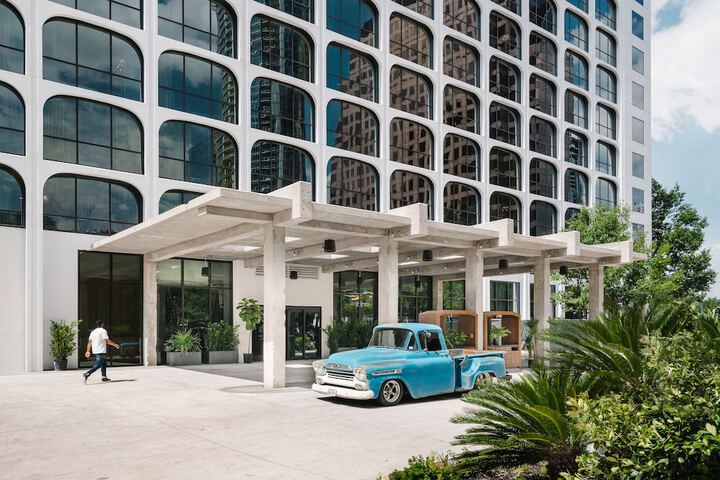 Hotel 3 of 76