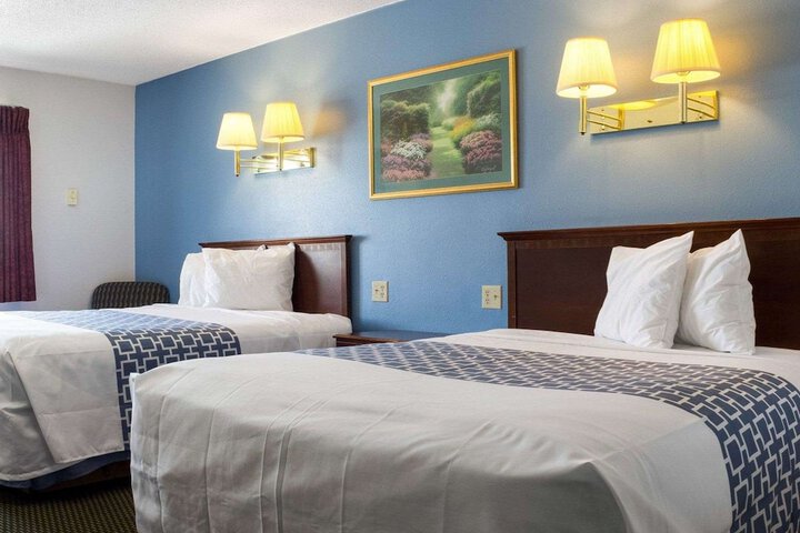 Rodeway Inn West Fargo Main Ave.
