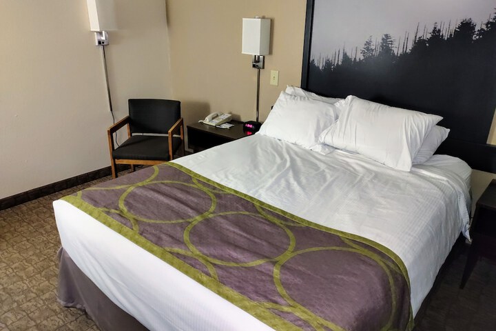 Room 5 of 31