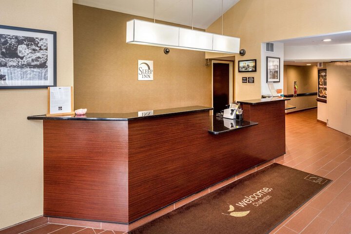 Hotel Interior 6 of 30