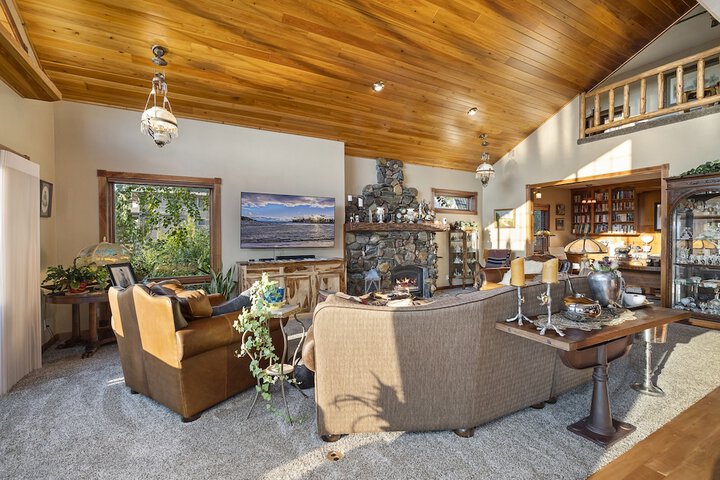 The Inn on Bigfork Bay
