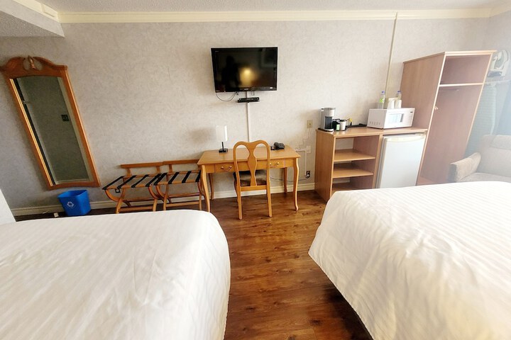 Room 20 of 38