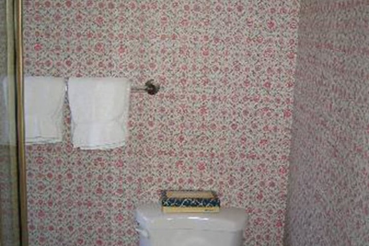 Room 23 of 32