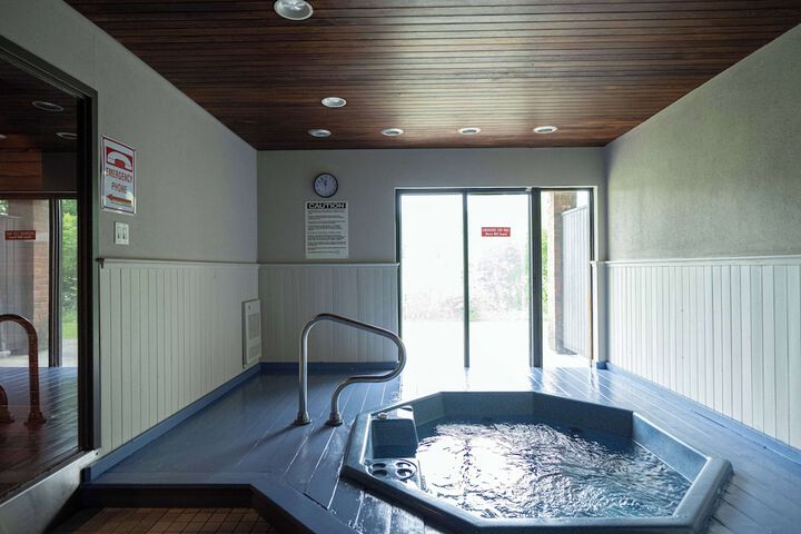 Pool 14 of 86