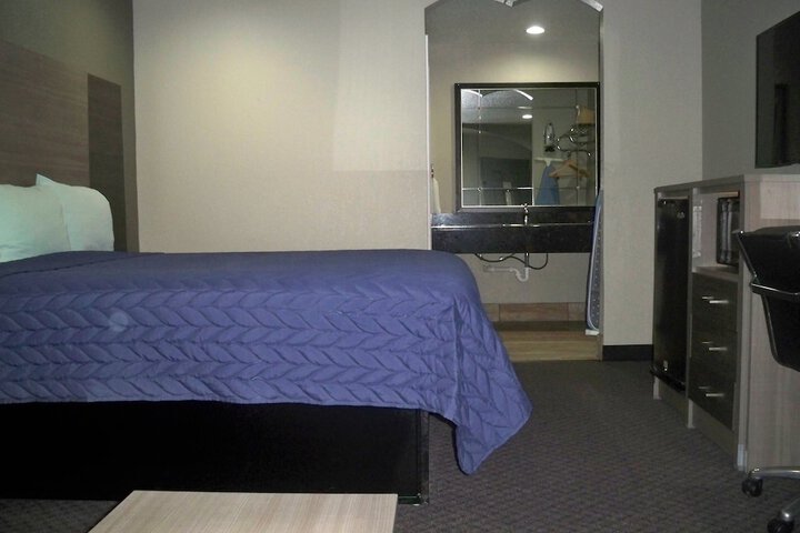 Room 62 of 65