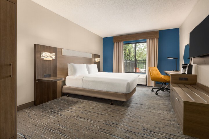 Room 30 of 50