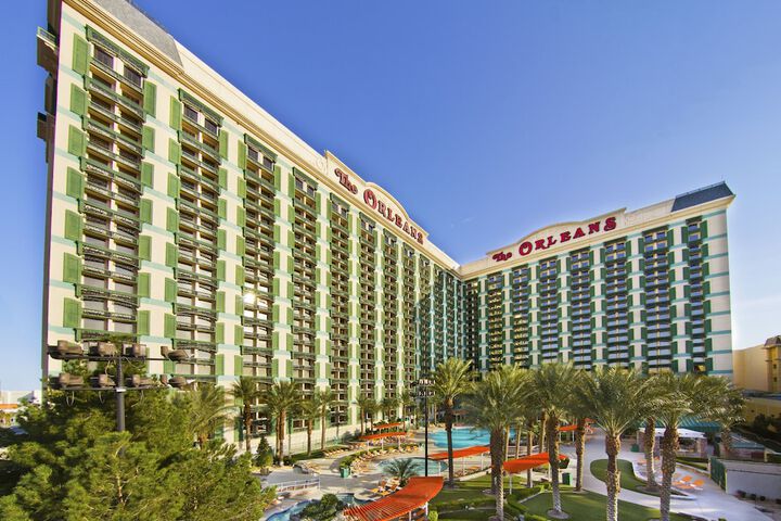 Hotel 4 of 59