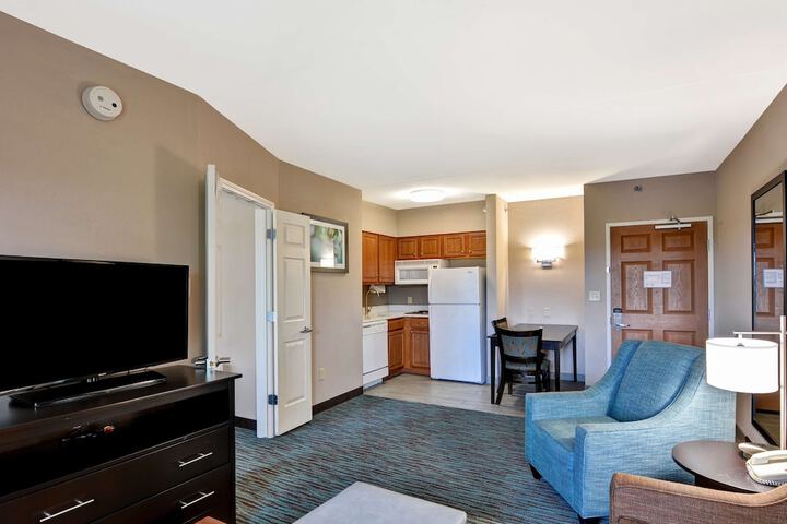 Homewood Suites by Hilton Aurora Naperville